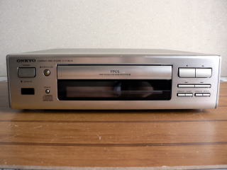 ONKYO CDプレーヤー C-711M LTD-